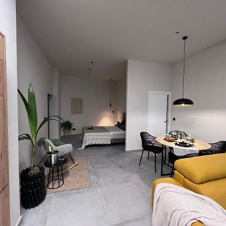 Nordik Lägenhet Valencia Exteriör bild