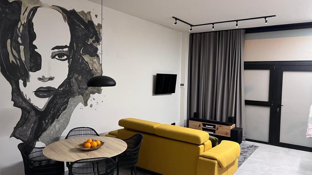 Nordik Lägenhet Valencia Exteriör bild